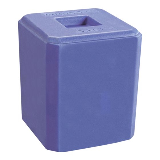 Agricultural salt block