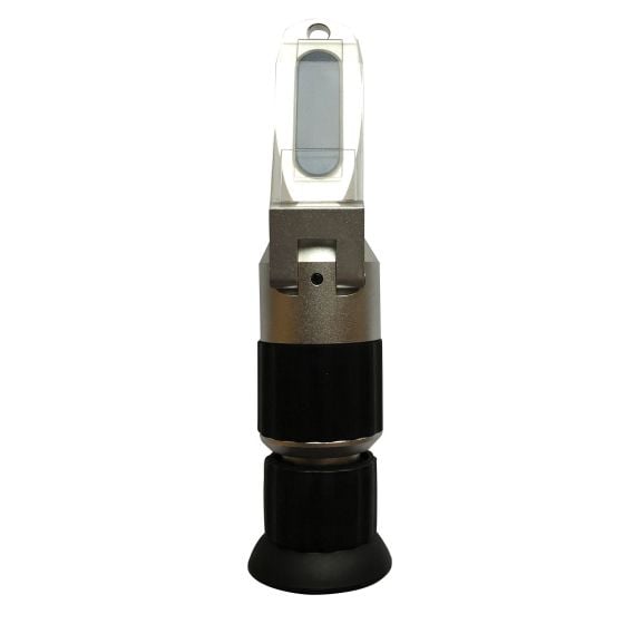 Refractometer