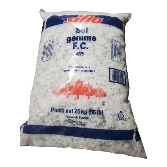 Screened feed mixing rock salt