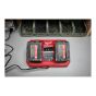 Chargeur rapide M18 simultané à deux compartiments de 18 V