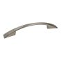 Poignée contemporaine en métal Silverthorn, nickel brossé, 1/pqt, 96 mm