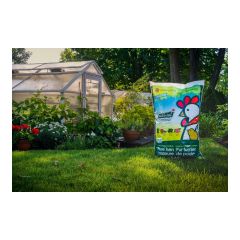 Pure Hen Manure Fertilizer - 5-3-2 -2,150 ft² - 10 kg