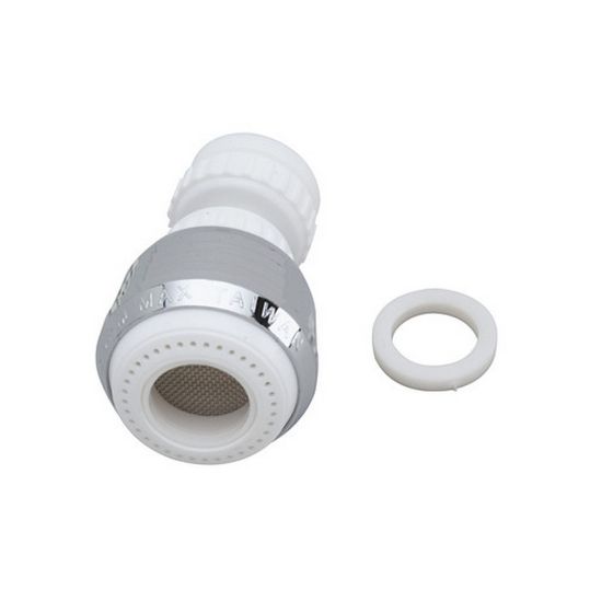 Universal swivel aerator