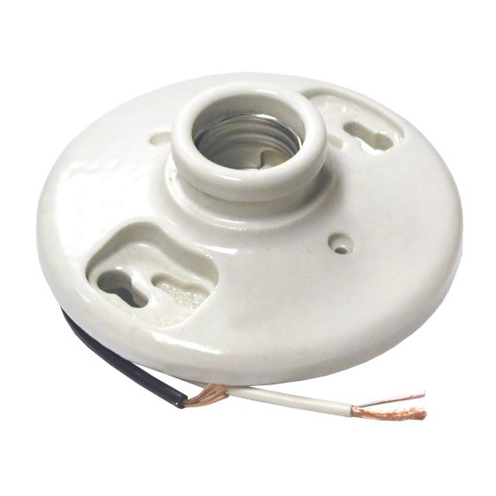 Socket with chain