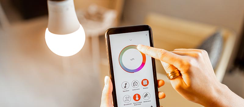 Smart bulb controled with a phone