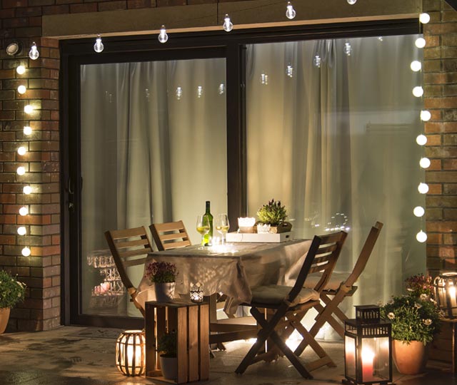 Outdoor string lights