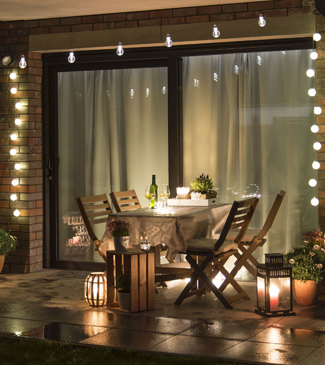 Outdoor string lights