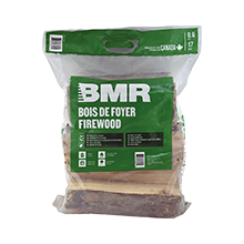 Sac de bois de foyer de marque BMR sur fond blanc