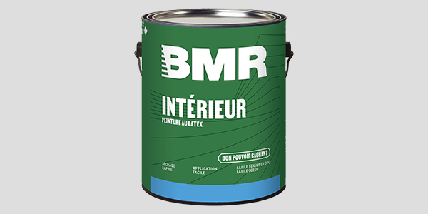 Gallon de peinture BMR pour int&eacute;rieur sur fond gris
